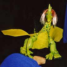 © Christel Marschalek 2002 - Zum Vergrößern anklicken Gertrud als Marionette von Christel Marschalek